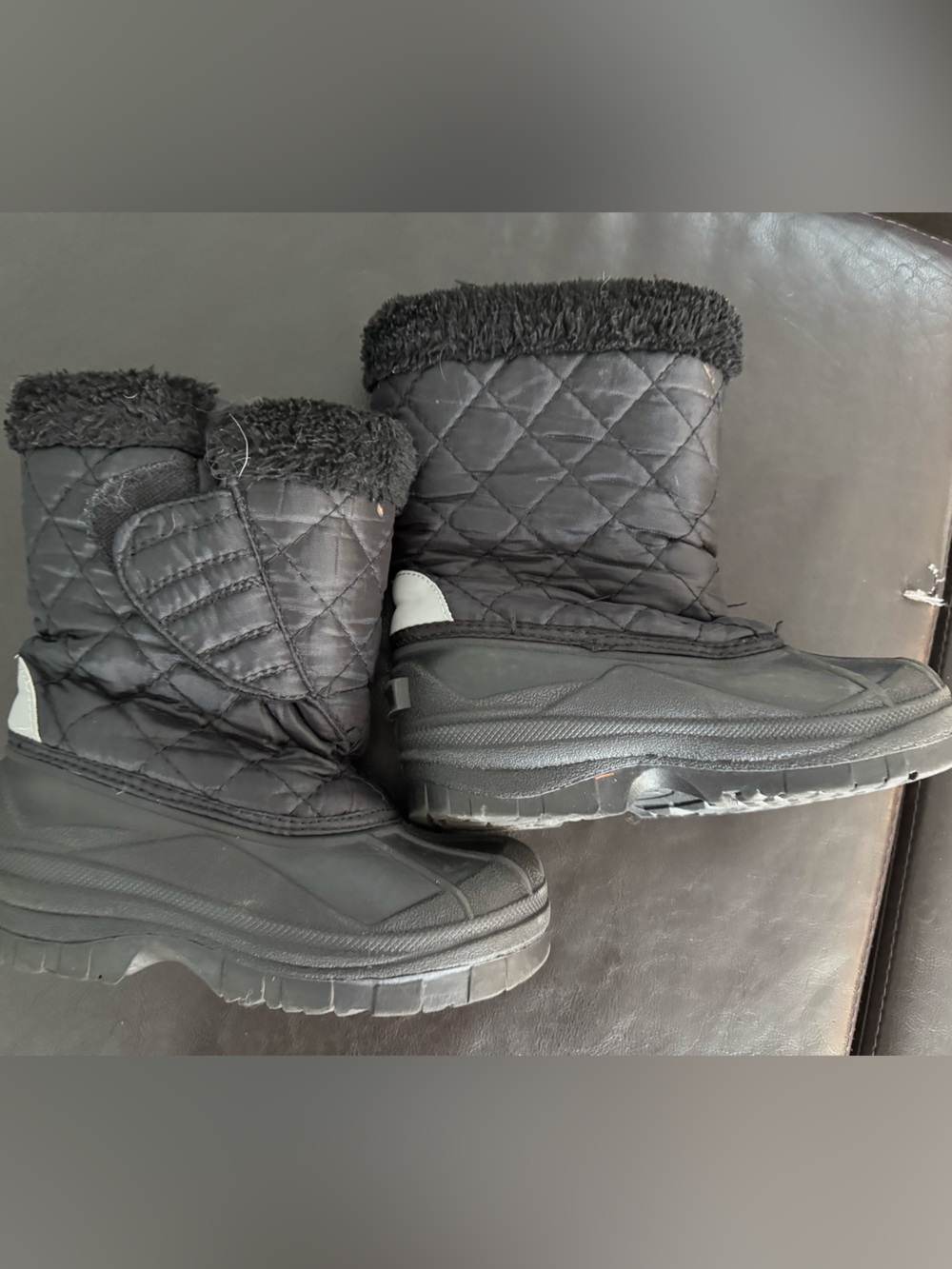 Women's Black Quilted Winter Snow Boots